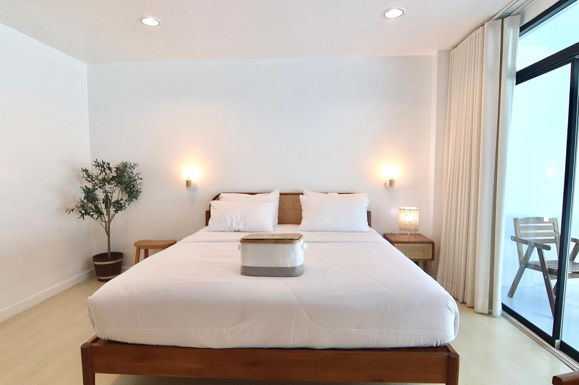 The Beach Bangsaen By Thanthita Next To Wonnapa Beach Free Disney Plus מראה חיצוני תמונה