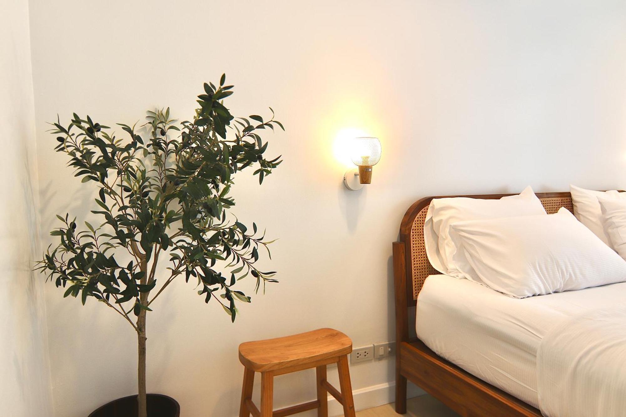 The Beach Bangsaen By Thanthita Next To Wonnapa Beach Free Disney Plus מראה חיצוני תמונה