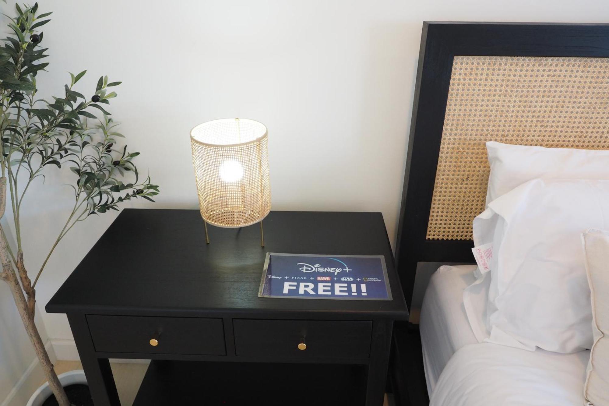 The Beach Bangsaen By Thanthita Next To Wonnapa Beach Free Disney Plus מראה חיצוני תמונה