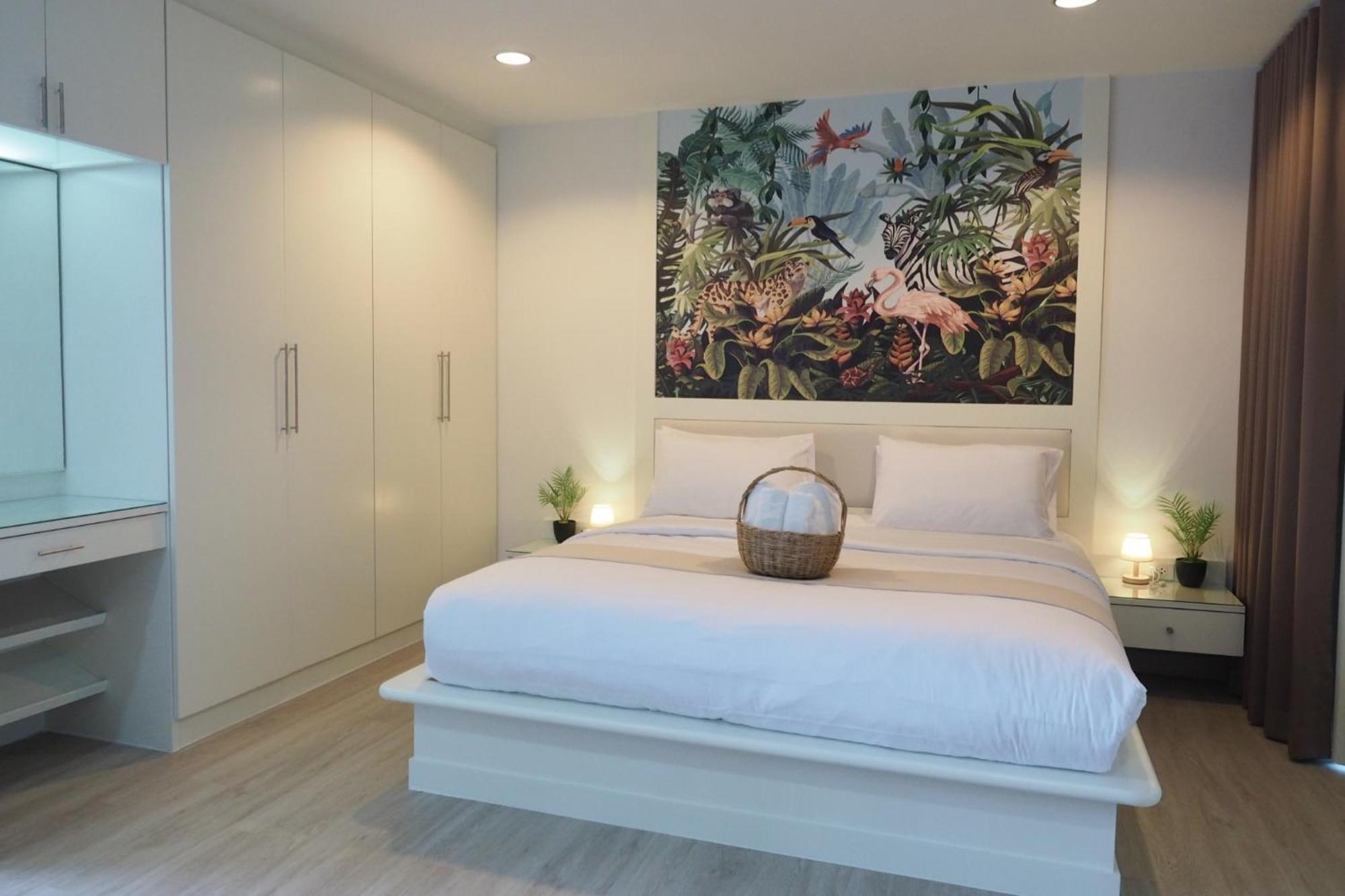 The Beach Bangsaen By Thanthita Next To Wonnapa Beach Free Disney Plus מראה חיצוני תמונה